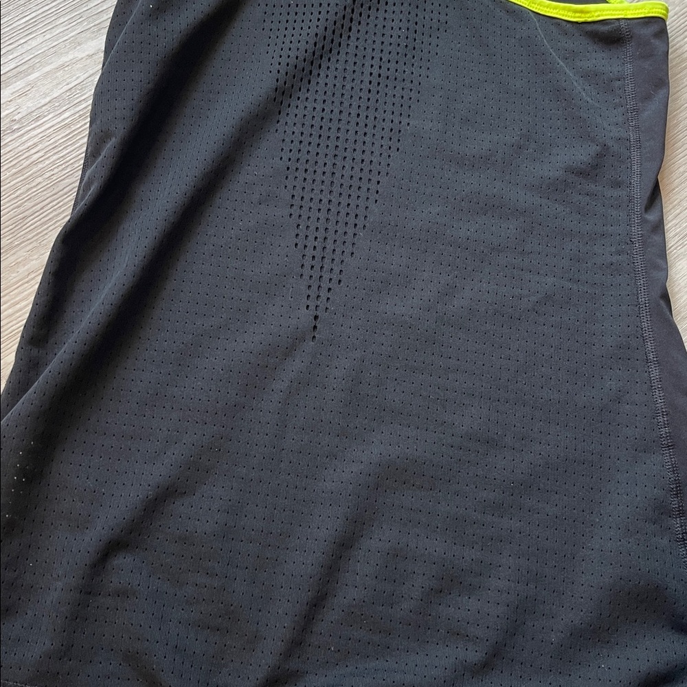 Nike Dri-FIT Black and Lime Green Athletic Top Tank Top Size Medium - Picture 4 of 4